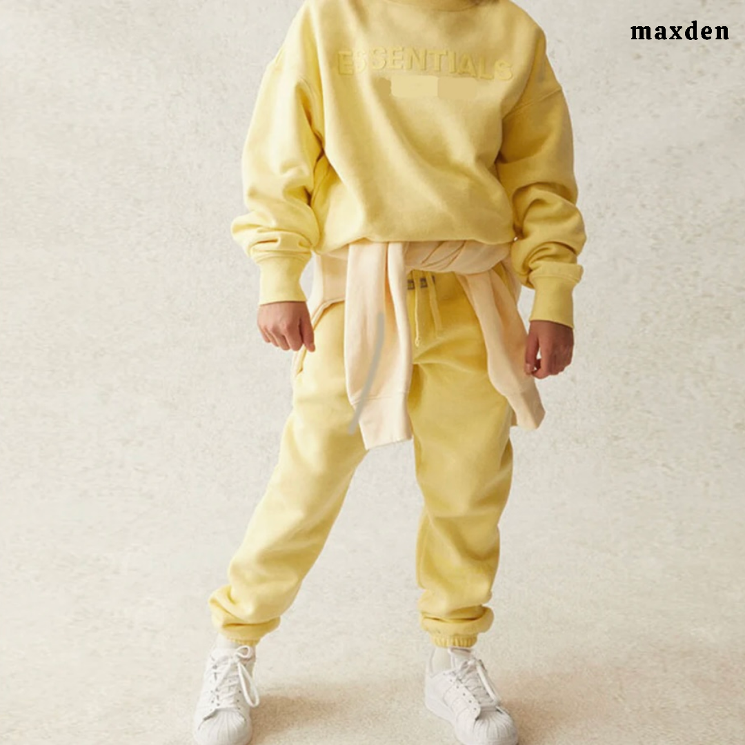 KIDS ESSENTIALS HOODIE + FREE TRACKPANTS